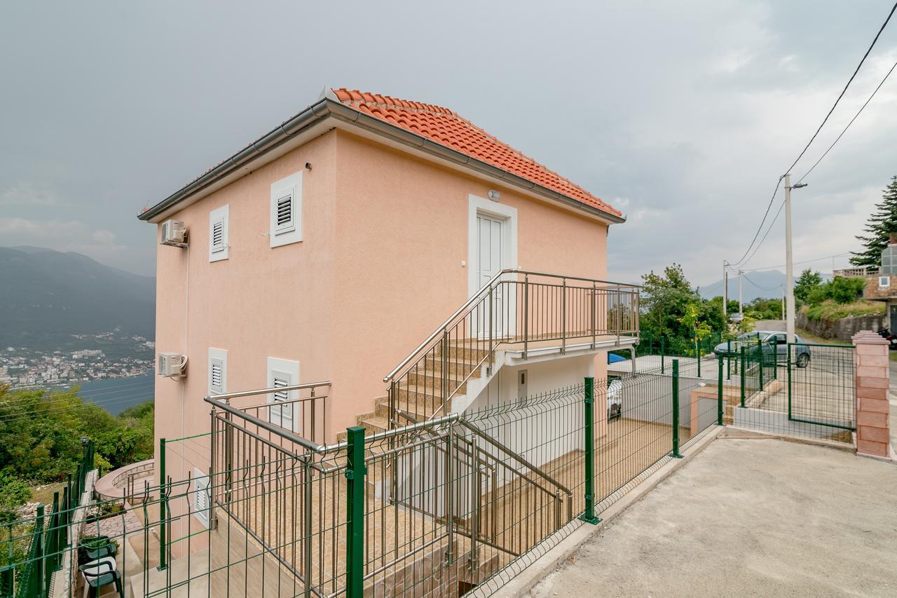 Apartments Mitrovic Luštica Esterno foto