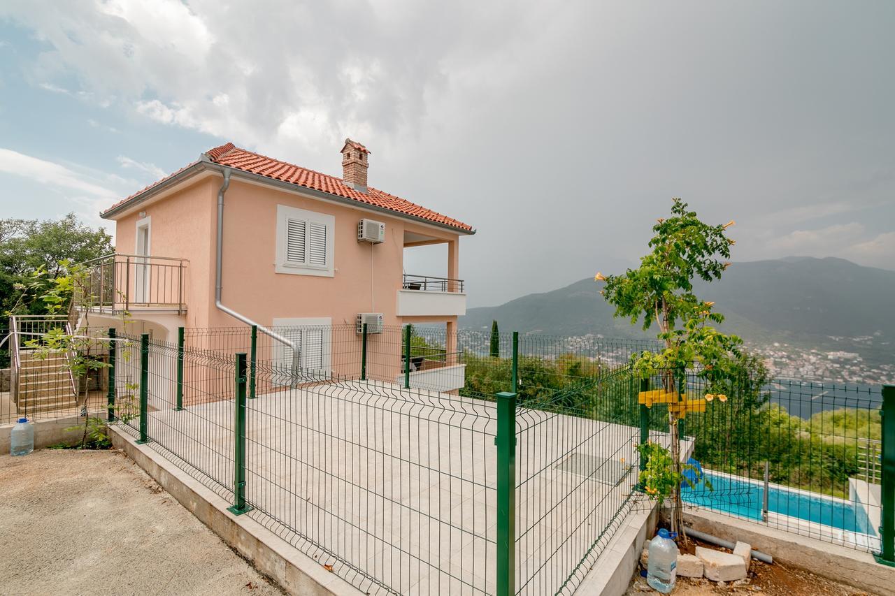 Apartments Mitrovic Luštica Esterno foto