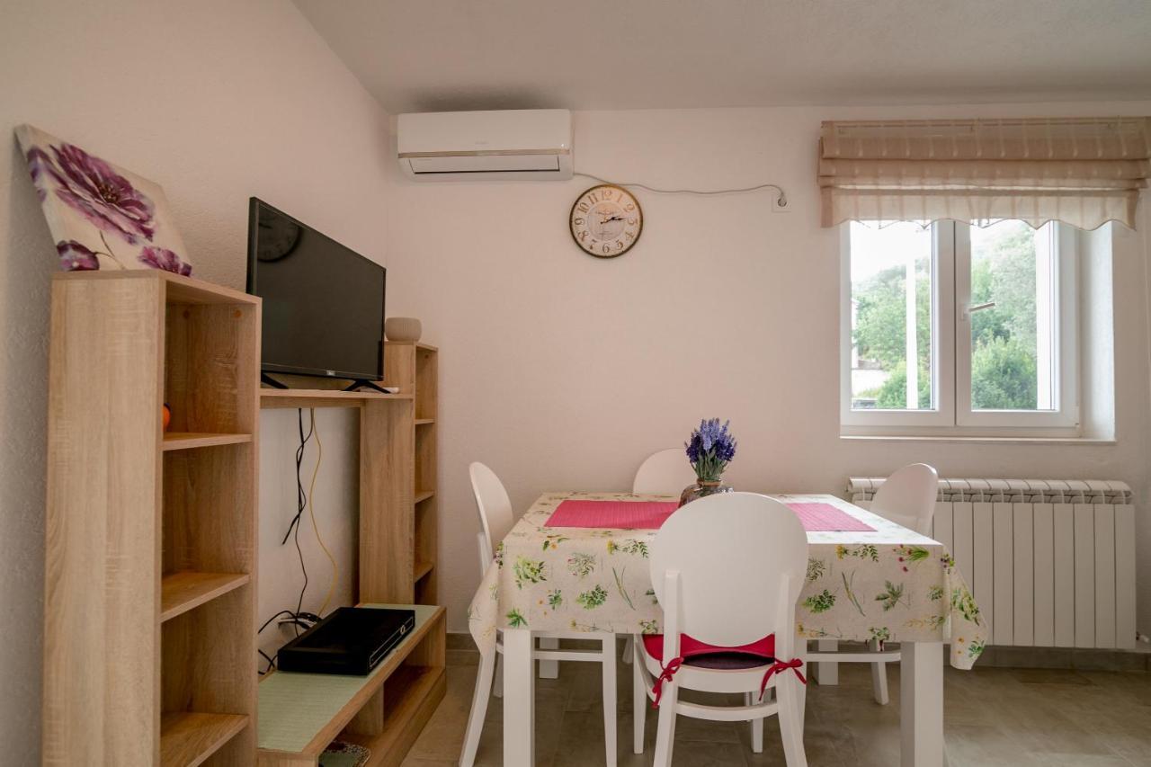 Apartments Mitrovic Luštica Esterno foto