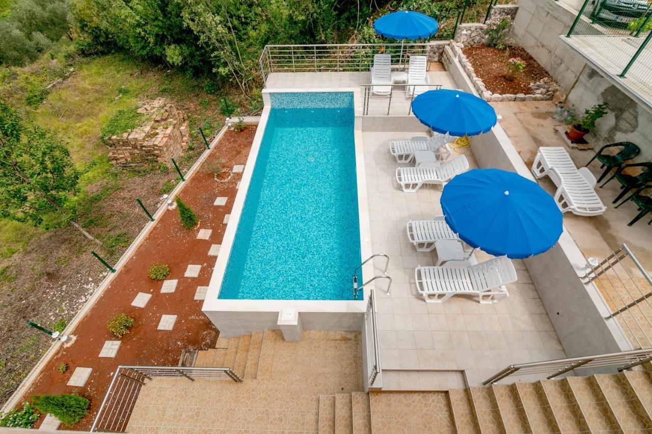 Apartments Mitrovic Luštica Esterno foto