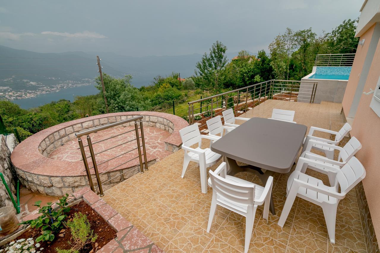 Apartments Mitrovic Luštica Esterno foto