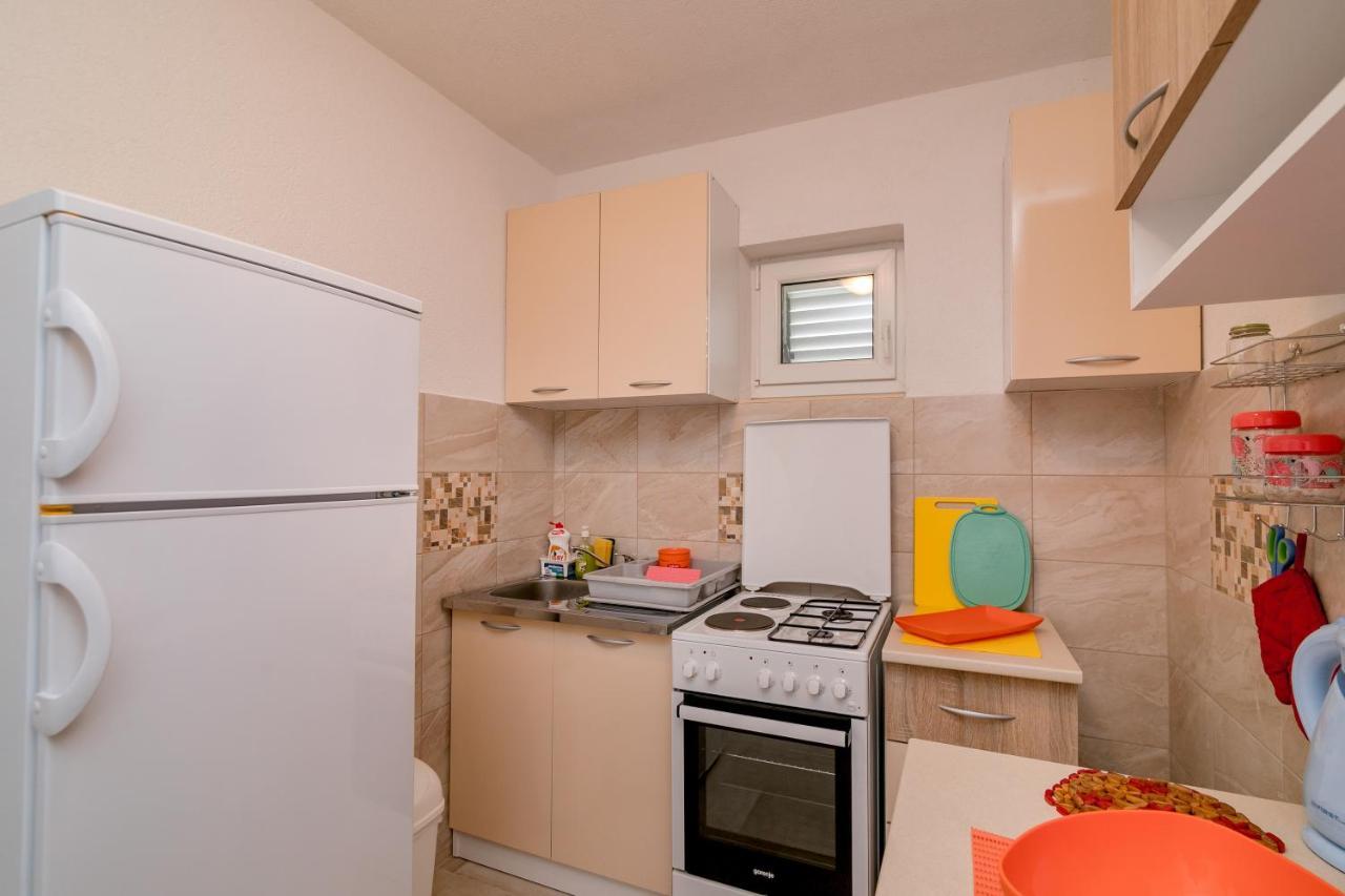 Apartments Mitrovic Luštica Esterno foto